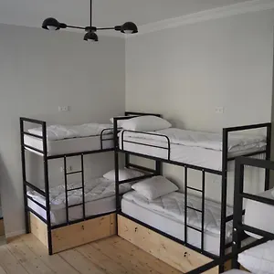 https://woodmood-marjanishvili.alltbilisihotels.com